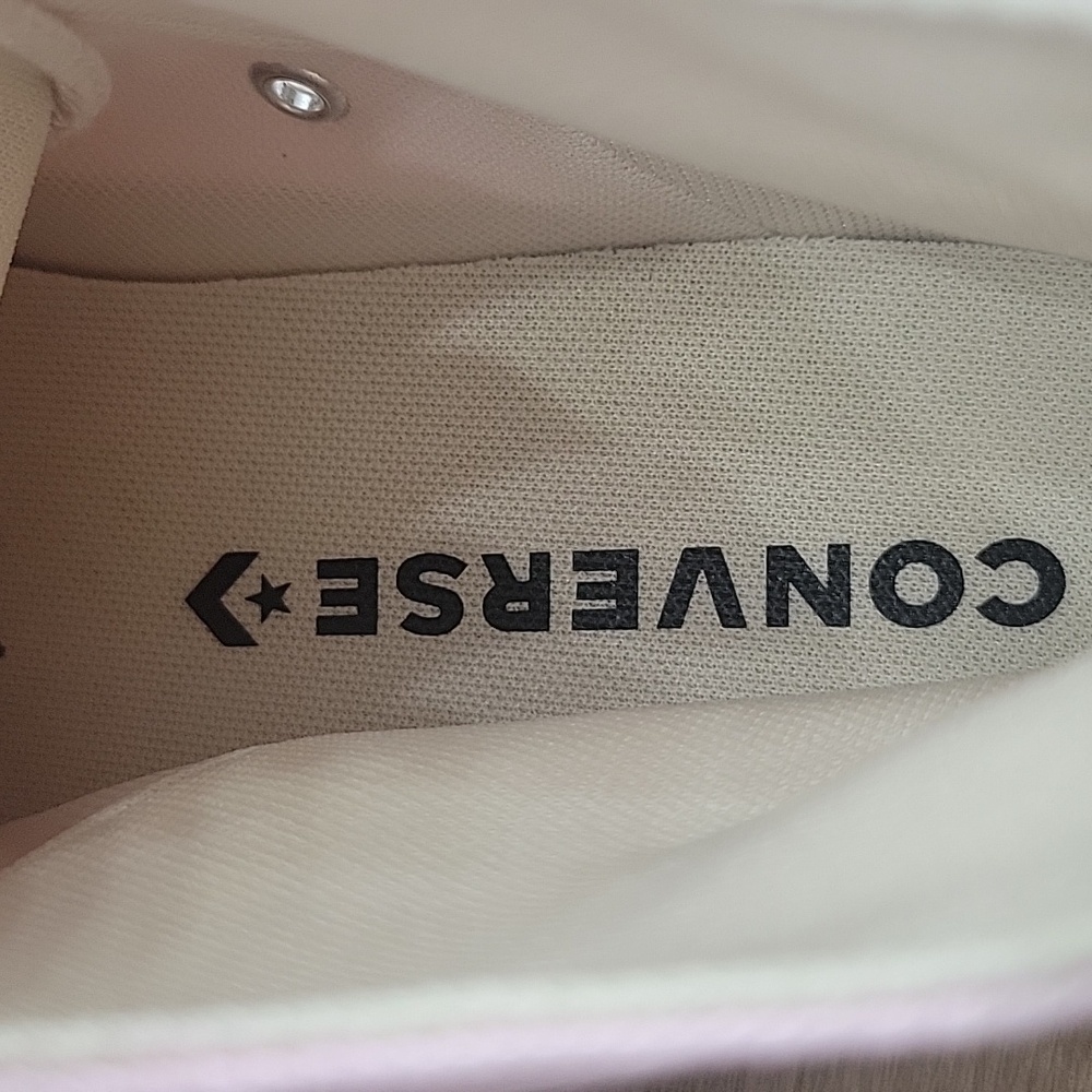 Converse high top Brand new in the box. - Picture 12 of 12
